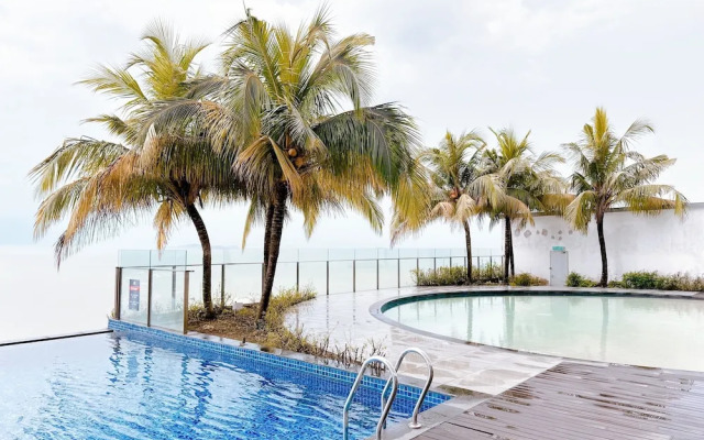 Silverscape Residence