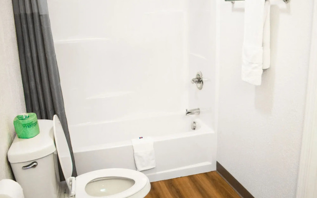 Motel 6 Chilhowie, VA  I-81