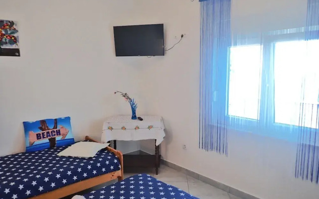 Apartments Lilly BY THE SEA