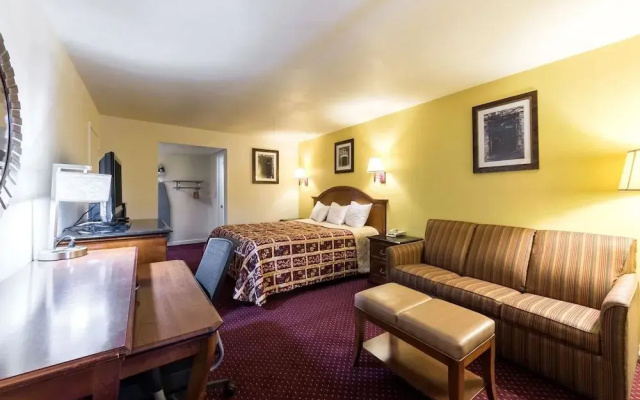 Rodeway Inn At Six Flags