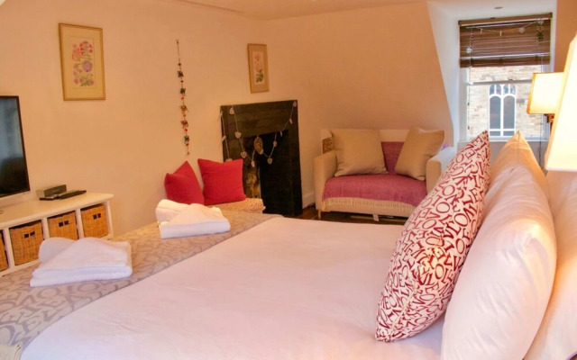 1 Bedroom Studio In Edinburgh