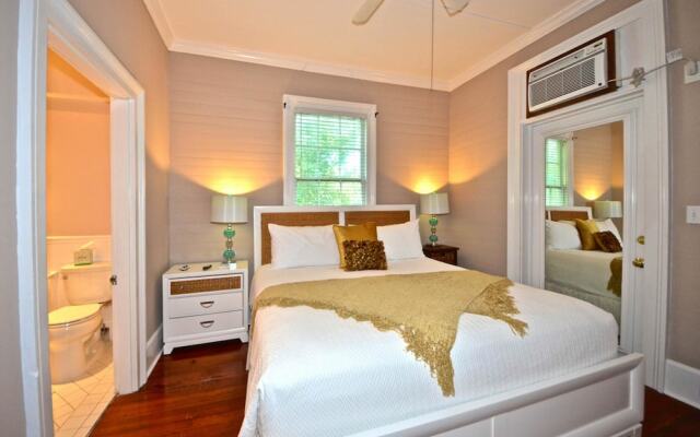 Banana's Foster Guesthouse