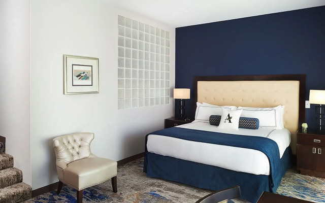 Atheneum Suite Hotel