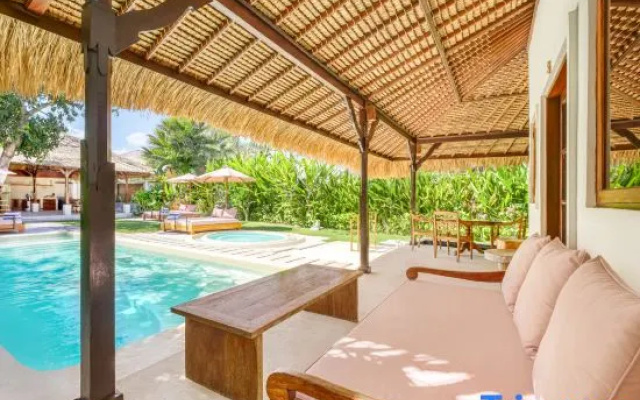 Villa Toscana - Huge 7BDR with 3 Pools – Outside – Kerobokan Kelod