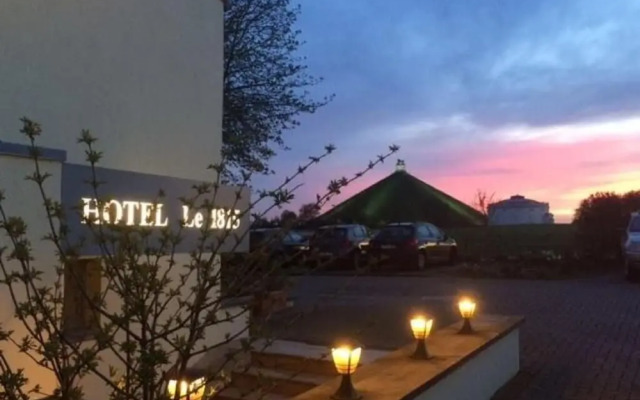 hotelImage