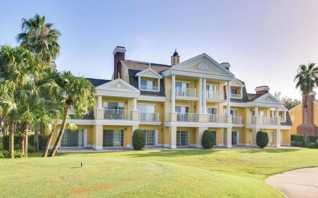 Golf Views: Kissimmee Condo on Reunion Course