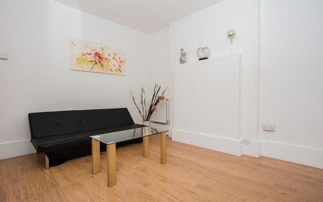 Modern & Spacious 2 Bed Apt in Elephant & Castle