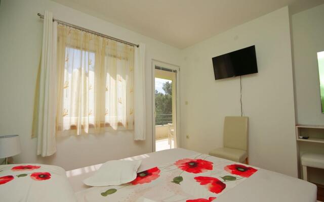 JoviZe - free parking - R4(2)