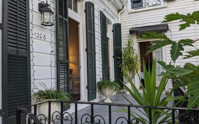 The Esplanade Guesthouse Mansion