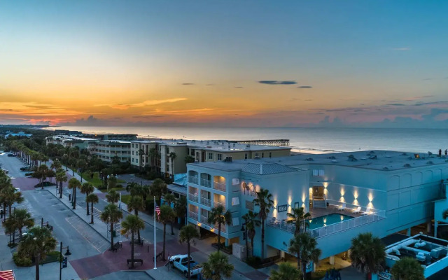 The Palms Oceanfront Hotel