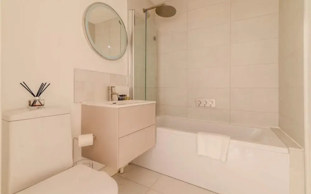 Beautiful 2 Bed, 2 Bath Abode In Dulwich