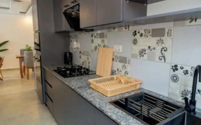 Tranquil Point Residence