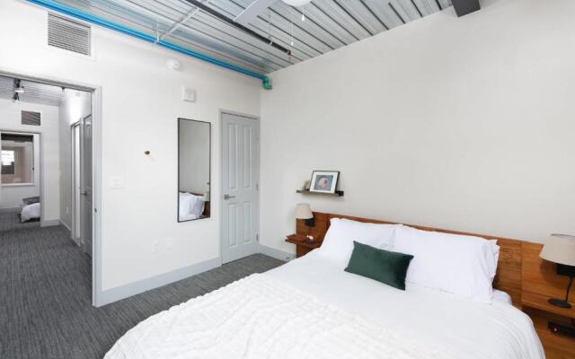 Flexhome 2-Story Townhome M7 - FiservGymParking