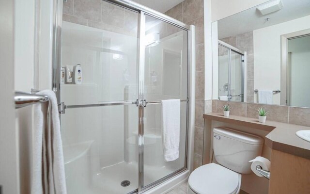 Gorgeous 2bd Condo Patio Gym Parking Coffee