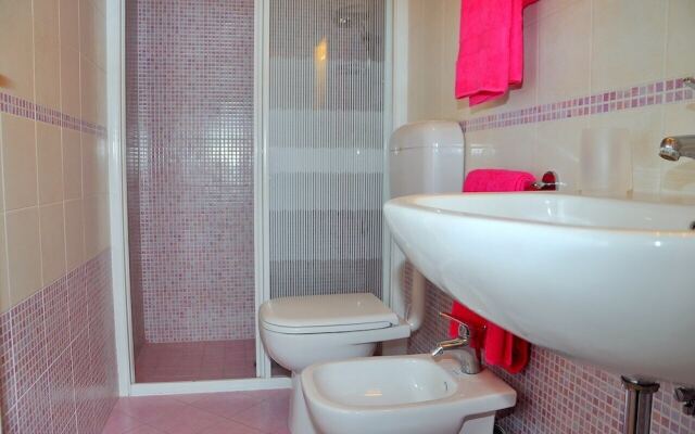 Comfortable Apartment Overlooking the sea