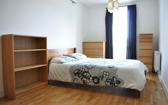 Shoreditch Riverside 2 Bedroom Apartment