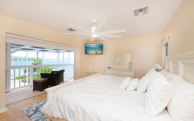 Pools of the Kai 10 by Grand Cayman Villas & Condos in East End, Cayman Islands, photos, reviews - zenhotels.com guestroom