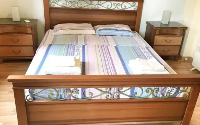 Deana Beach Apartments