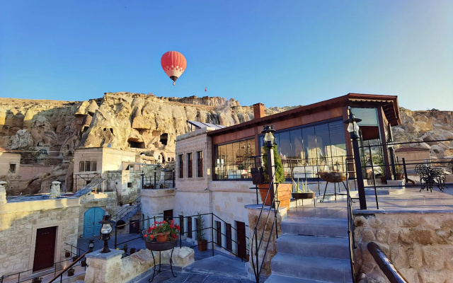 Elysion Cave Suites
