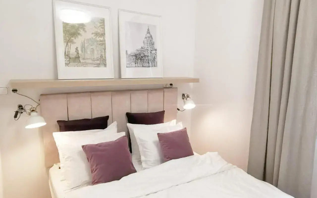 Hillside Apartment with AC & heating in Grande Maison