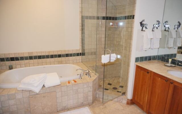 Pine Meadows 124 4 Bedroom Townhouse