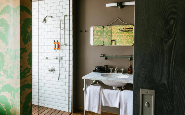 Отель Rooms Tbilisi