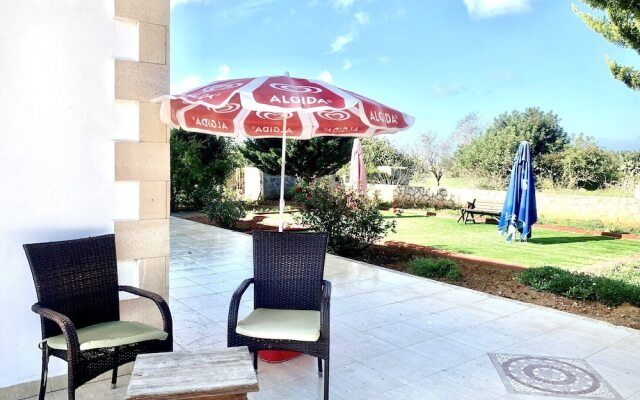 Villa Lembos Hotel