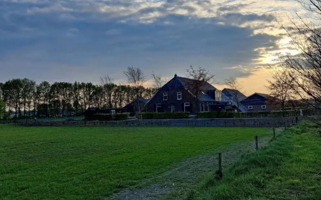 Spacious Farmhouse in Silvolde With Garden