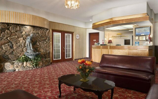 Canada Continental Hotel