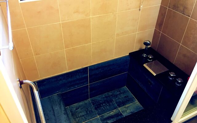 Qi Hua Zhen Ju Homestay