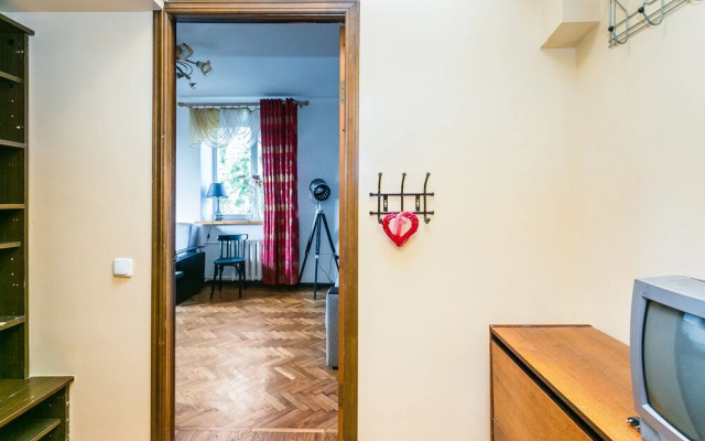 Apartments on Bolshoy Kondratyevskiy Pereulok