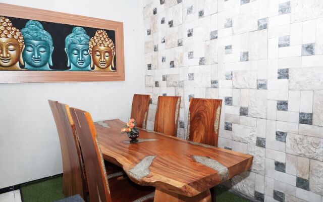 OYO 703 Omah Olin Guesthouse