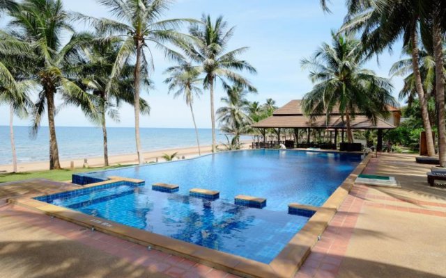 Bansaithong Beach Resort
