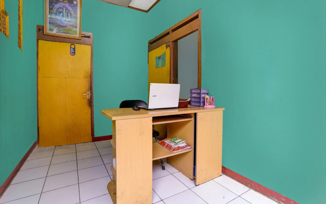 OYO 3882 Pondok Pujasera