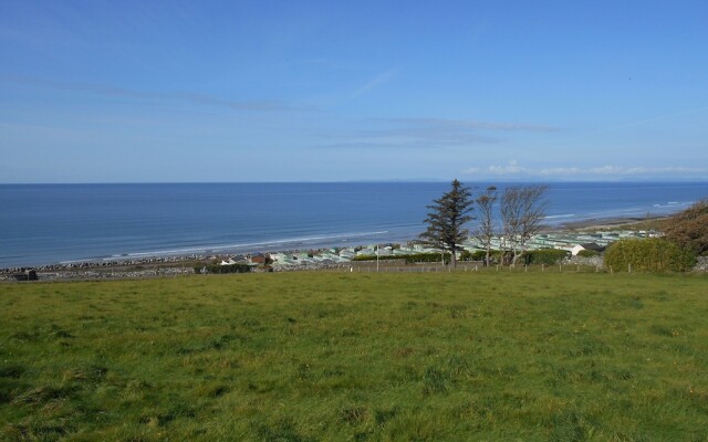 Hendre Clochydd Hall