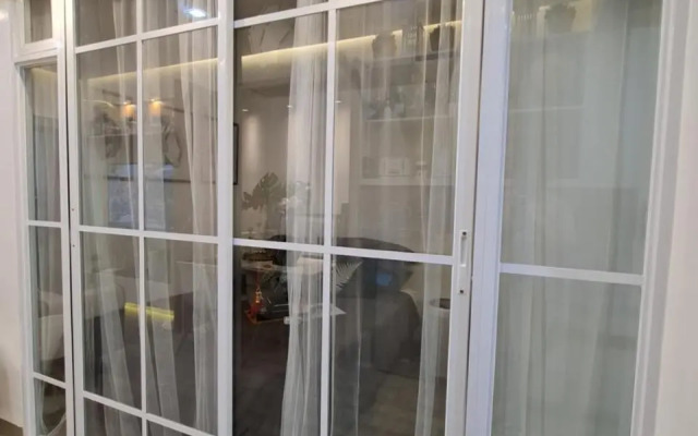 Spring Residences 1 Bedroom Deluxe Near Airport