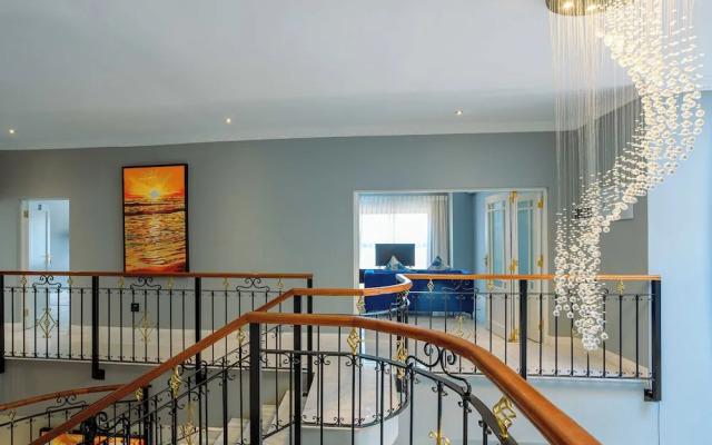 Adinkra Boutique Hotel