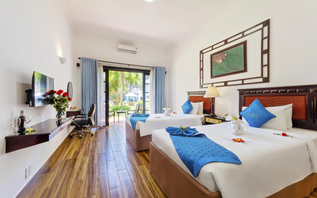 River Beach Resort & Residences