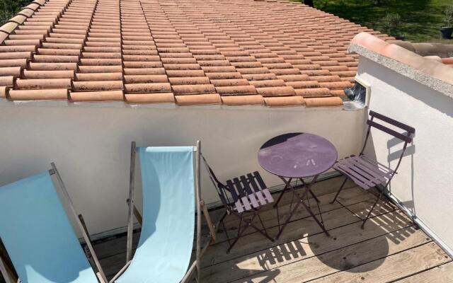 Studio avec piscine