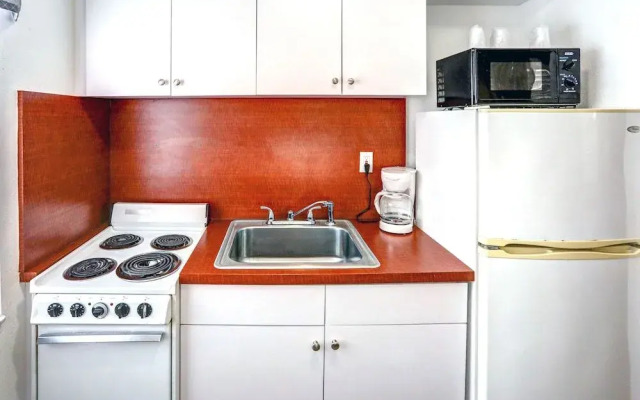 Richard's Motel Extended Stay