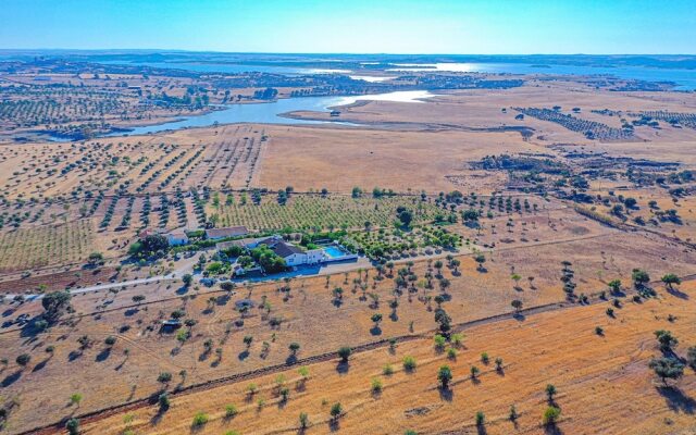 Monte do Colmeal - Country House & Wine