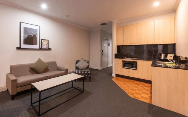 Chic 1-bedroom Apartment in Melbourne CBD