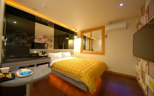 Hyu N Motel