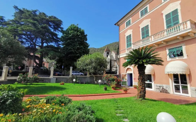 Hotel Madri Pie Noli