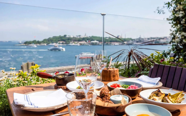Novotel Istanbul Bosphorus