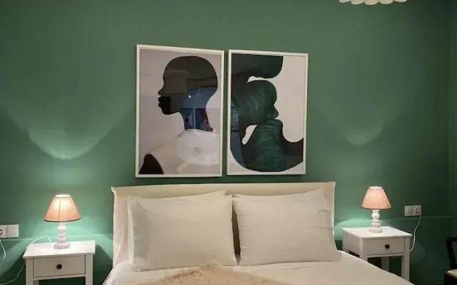 Oasis Garden Apartment