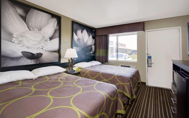 Super 8 by Wyndham Florence