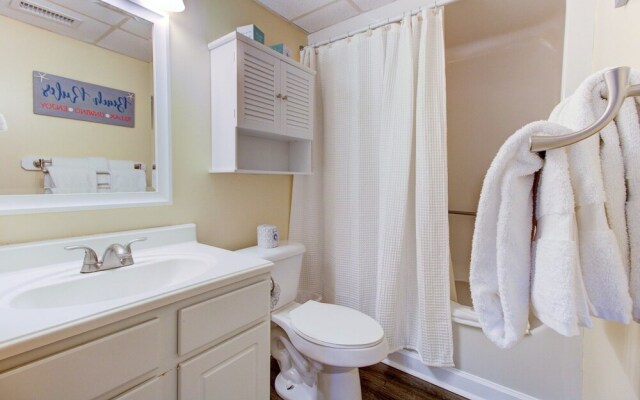 0607 Just Beachy by Atlantic Towers