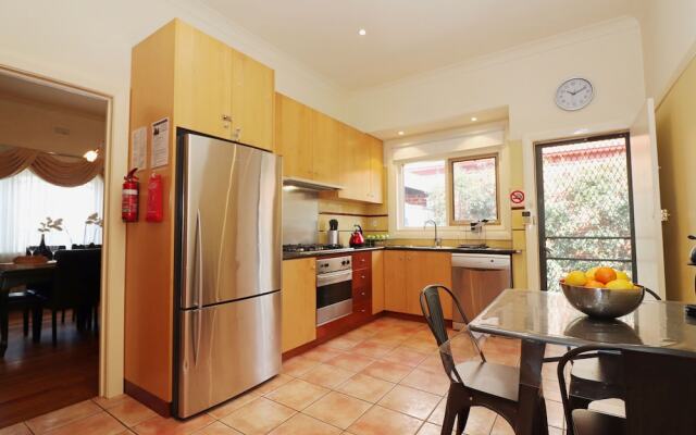 Brunswick Renaissance - Rejuvenate Stays