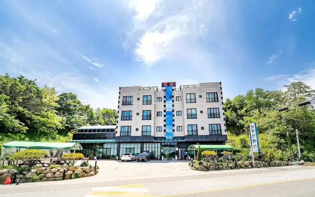 Samcheok Neulpuleun Pension